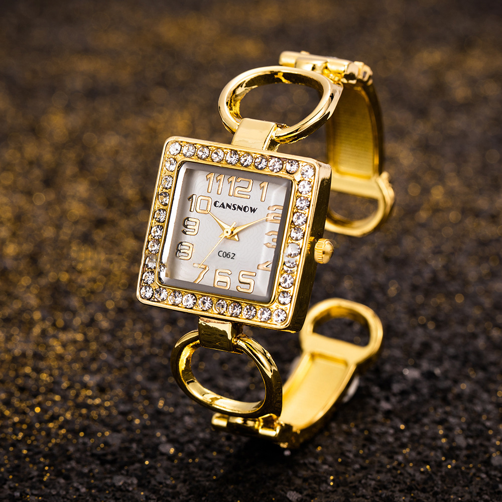 UTHAI W85 ساعات نسائية سوار مف - مراجعة Minimalist Thin Watch وسعره